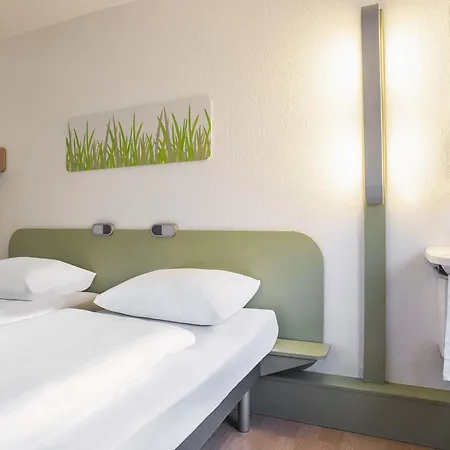 Rostock-broderstorf 3*