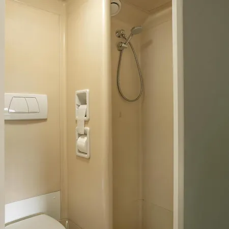 Hotel Rostock-broderstorf 3*