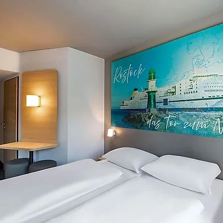 Hotel B&B Hotel Rostock-Broderstorf 3*