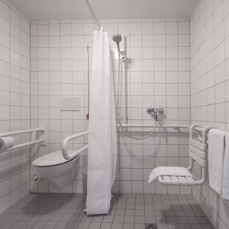 Hotel Rostock-broderstorf 3*