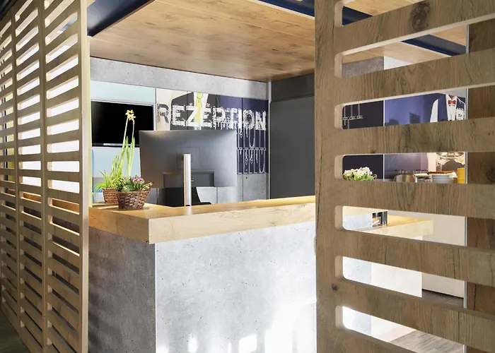 Rostock-broderstorf 3*